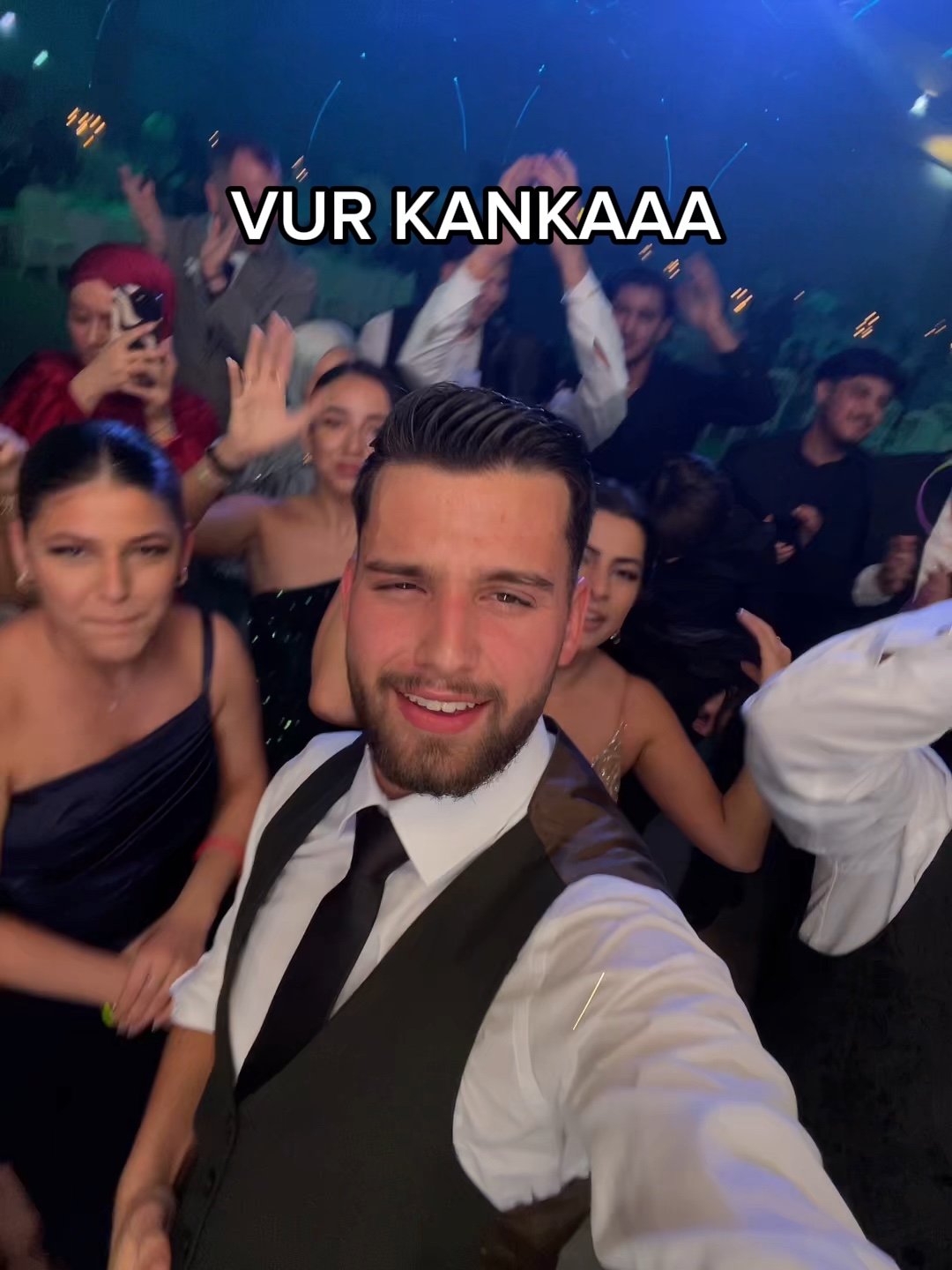ŞENLENIR DÜNYAM