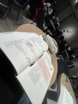一張無動態