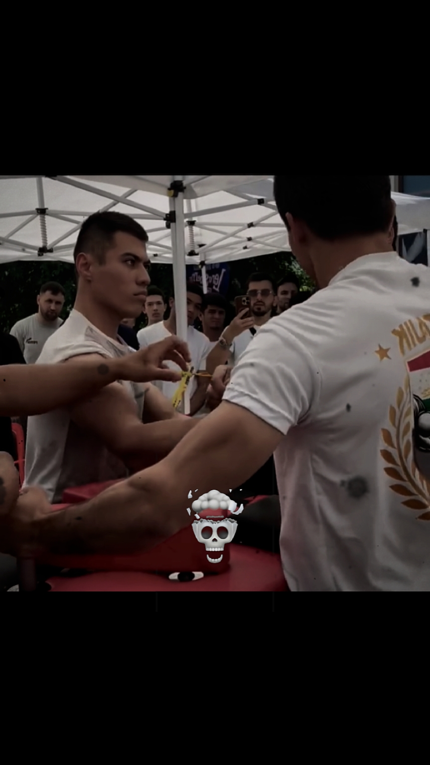 arm wrestling
