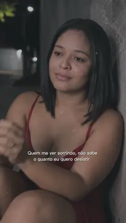 Escondendo tristeza