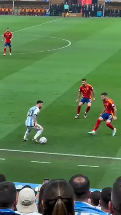 THE MAGIC OF MESSI