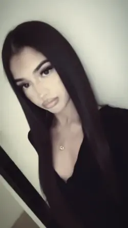 Baddie latina