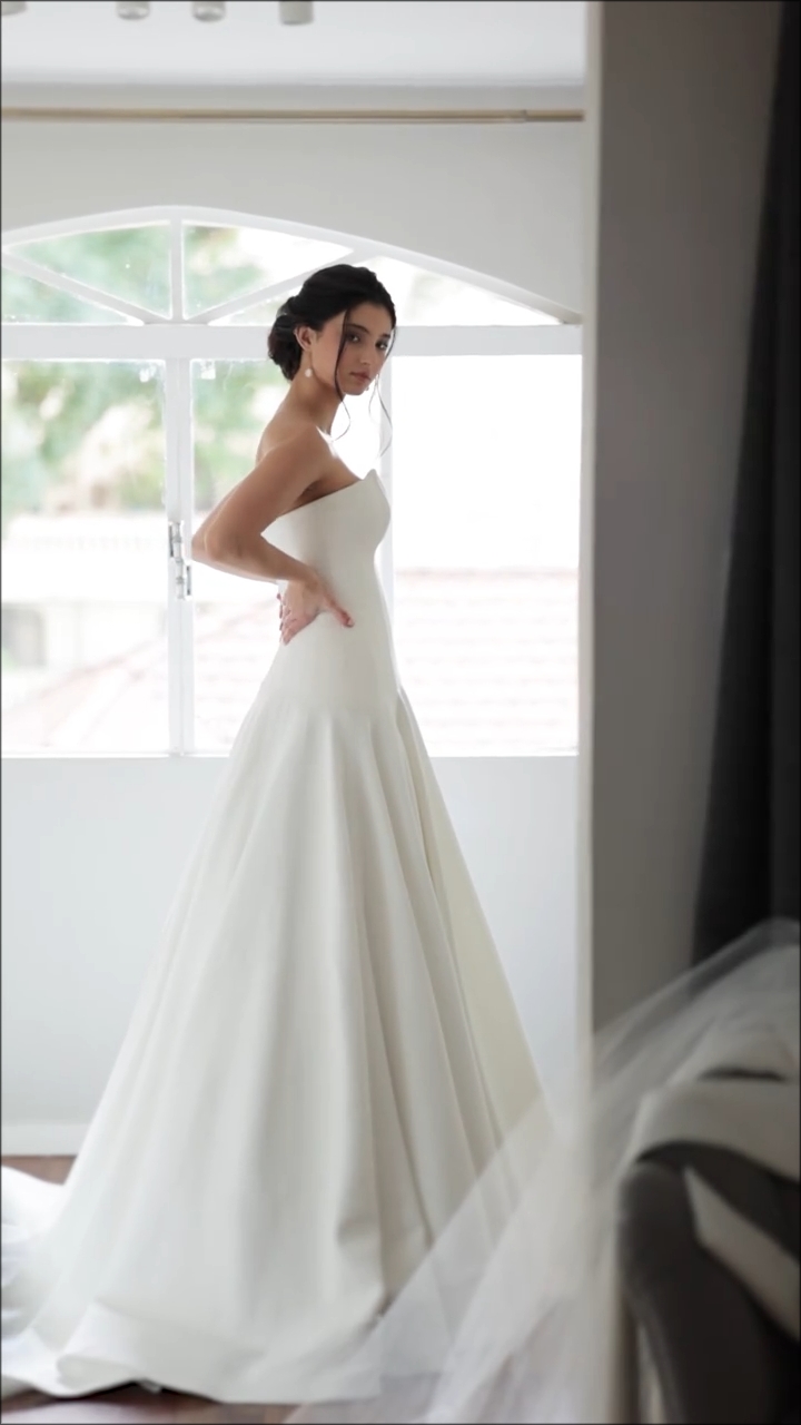 gaun pengantin