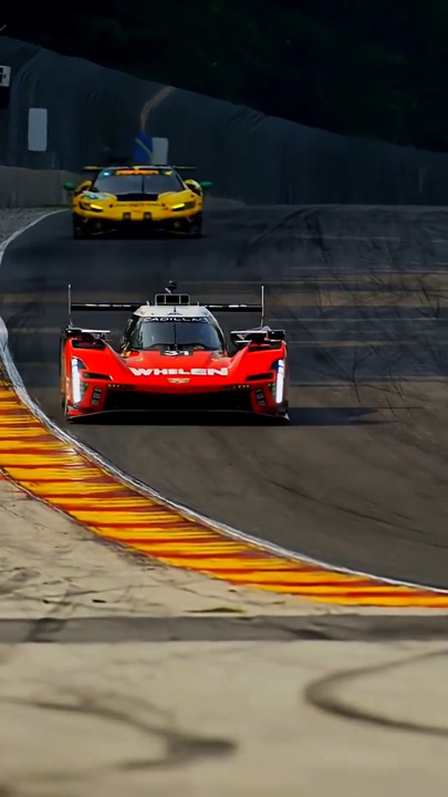 Racing car