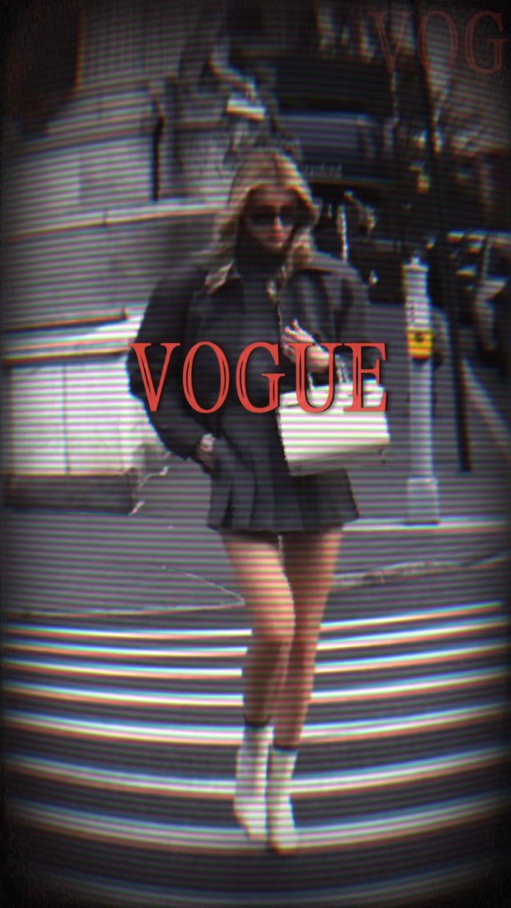 VOGUE 