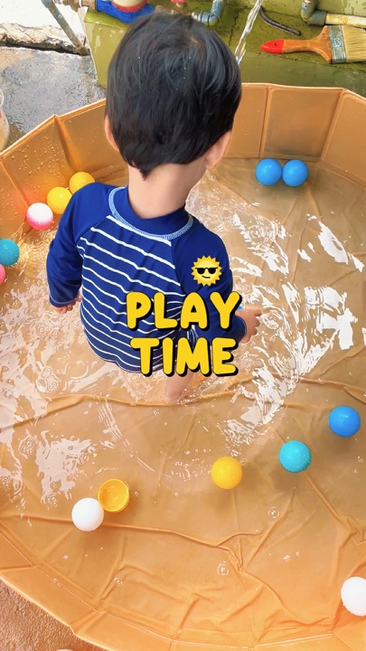Kinder spielen