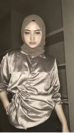 >>>