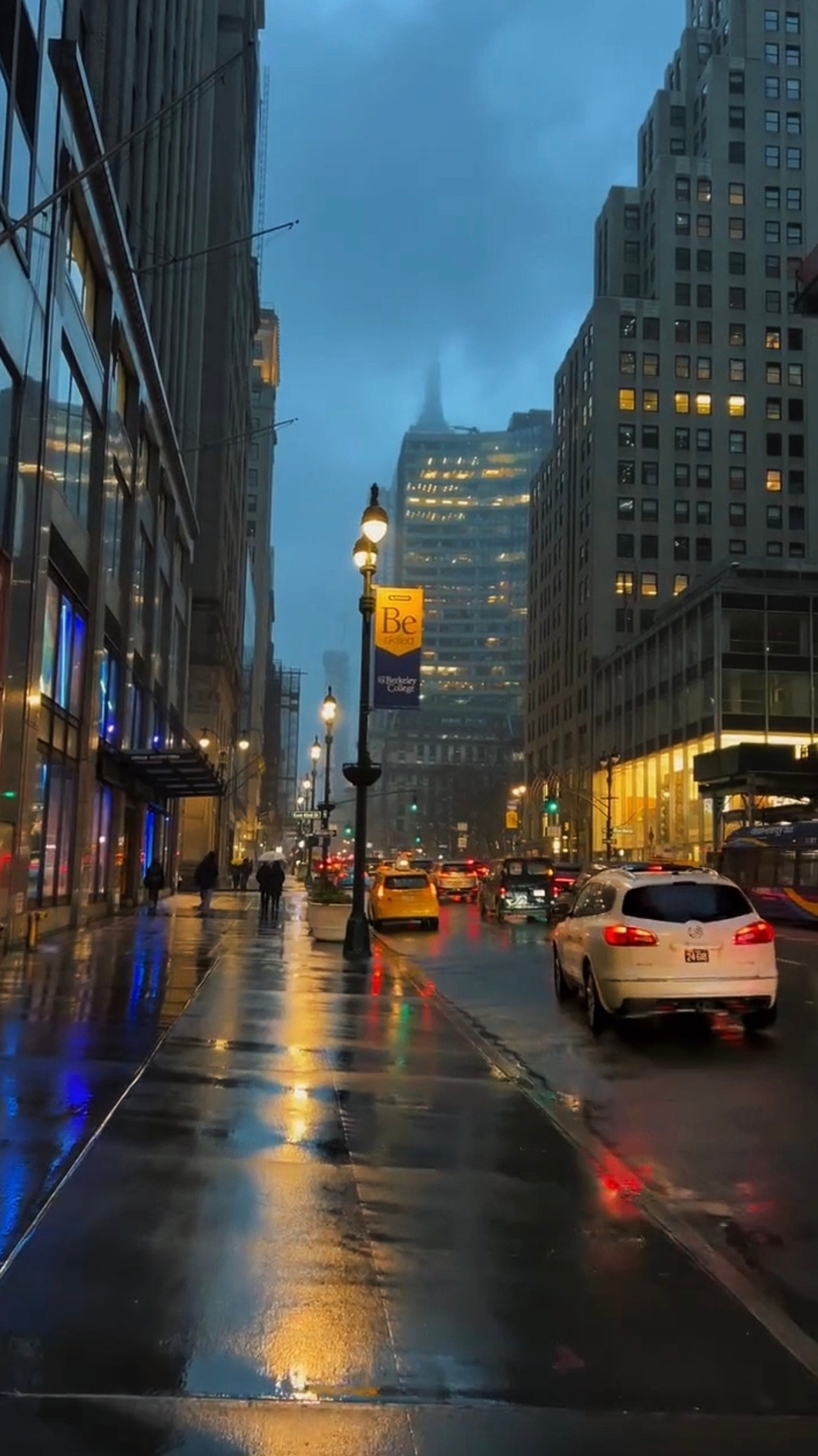 City vlog vibes