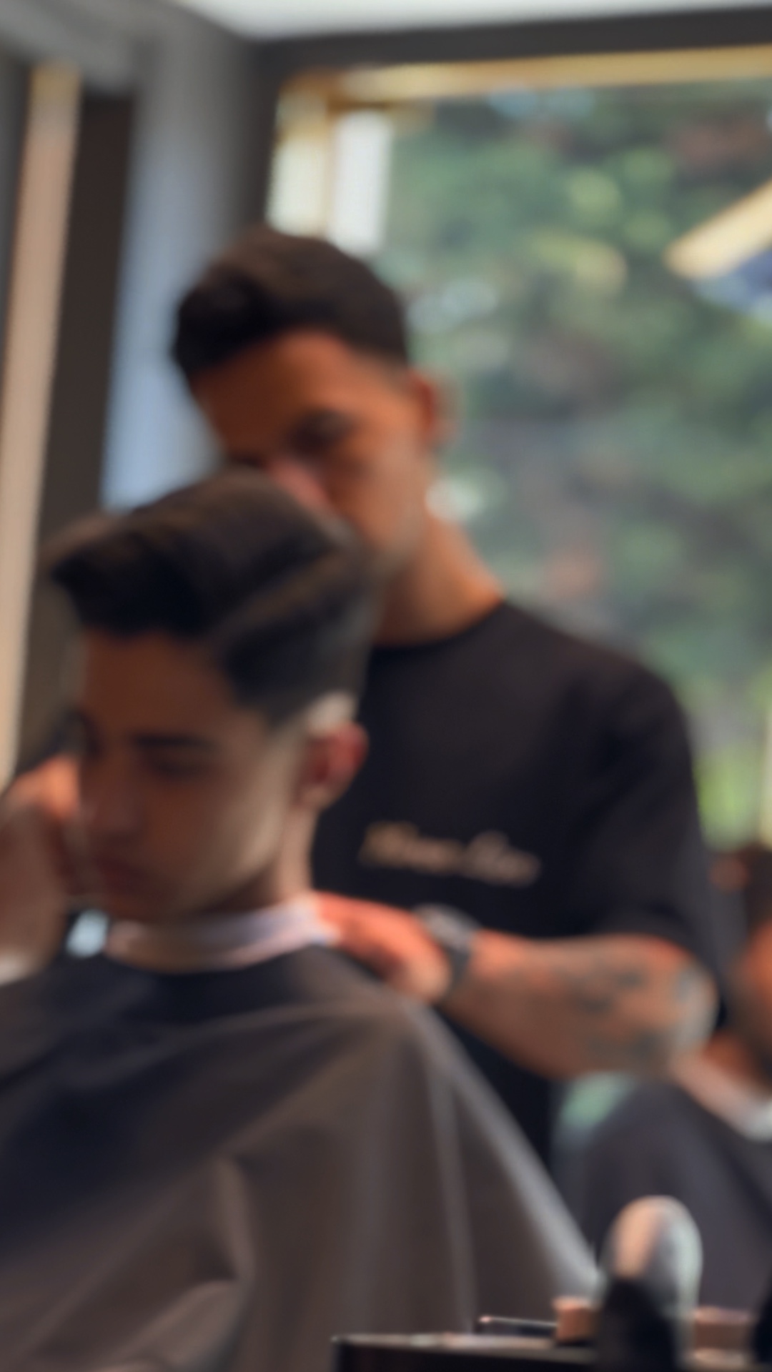 💈⚡️