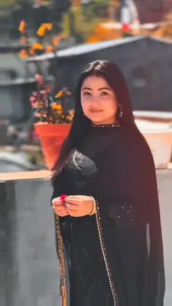 tumhein dekhen meri 