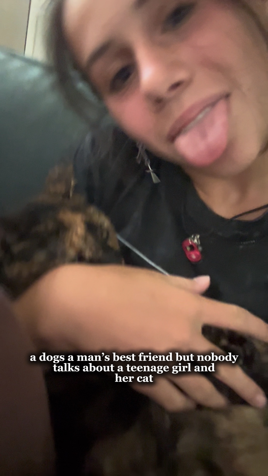 genç kız nd kedi