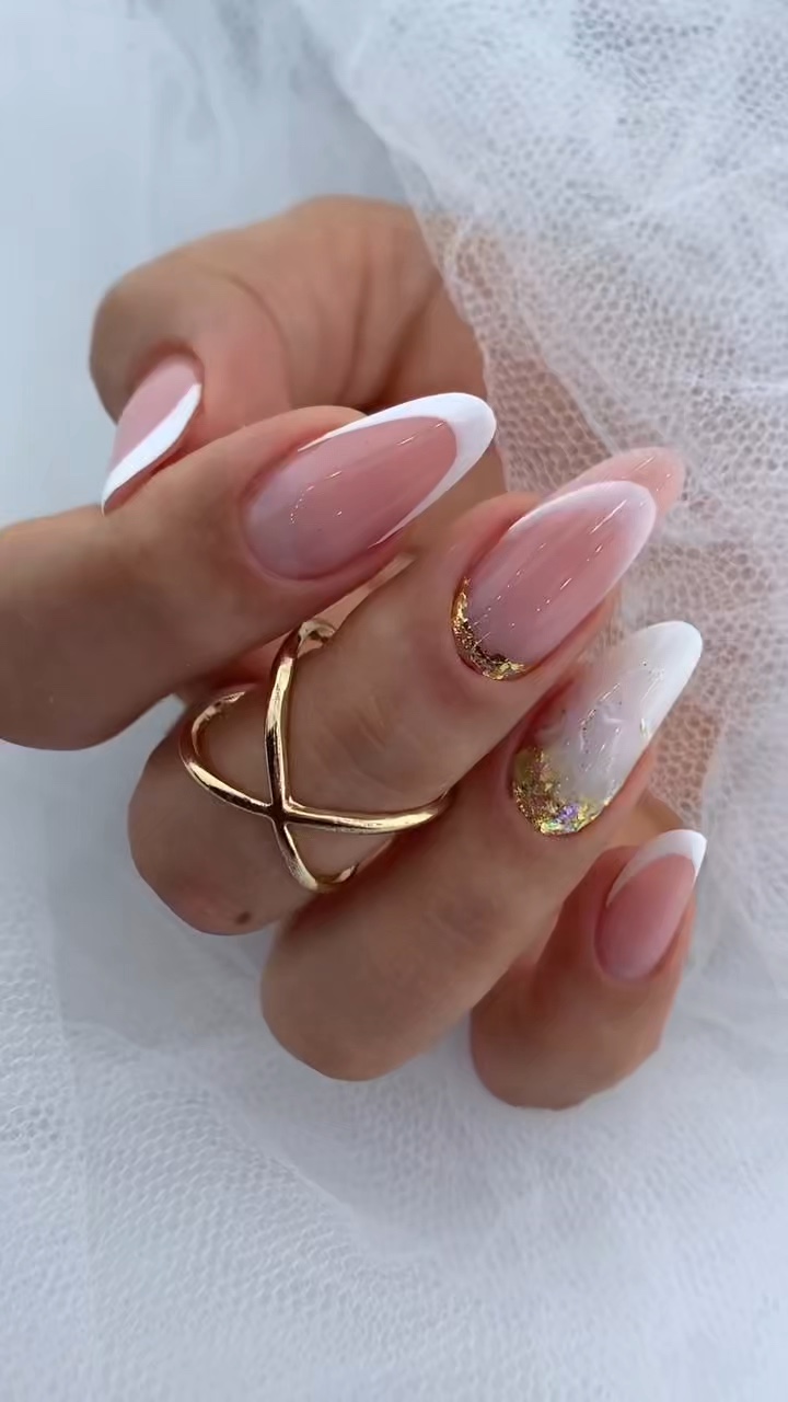 UÑAS