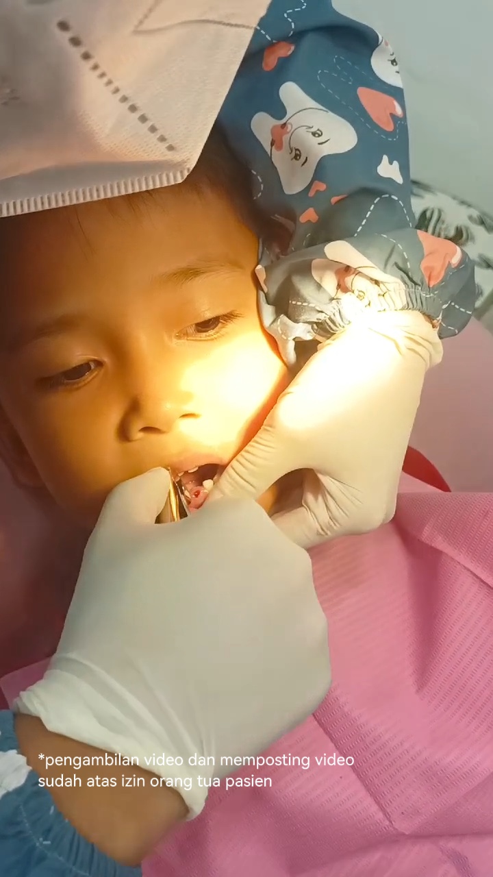 Dentist