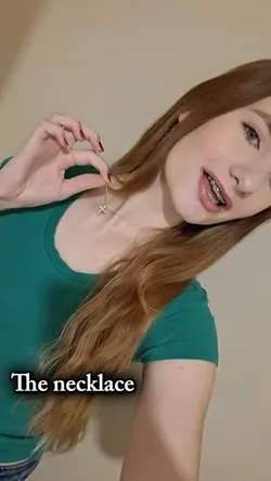 The necklace 