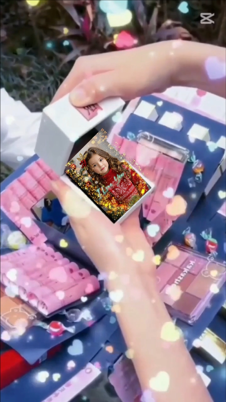 Bingkai Unboxing Hadiah