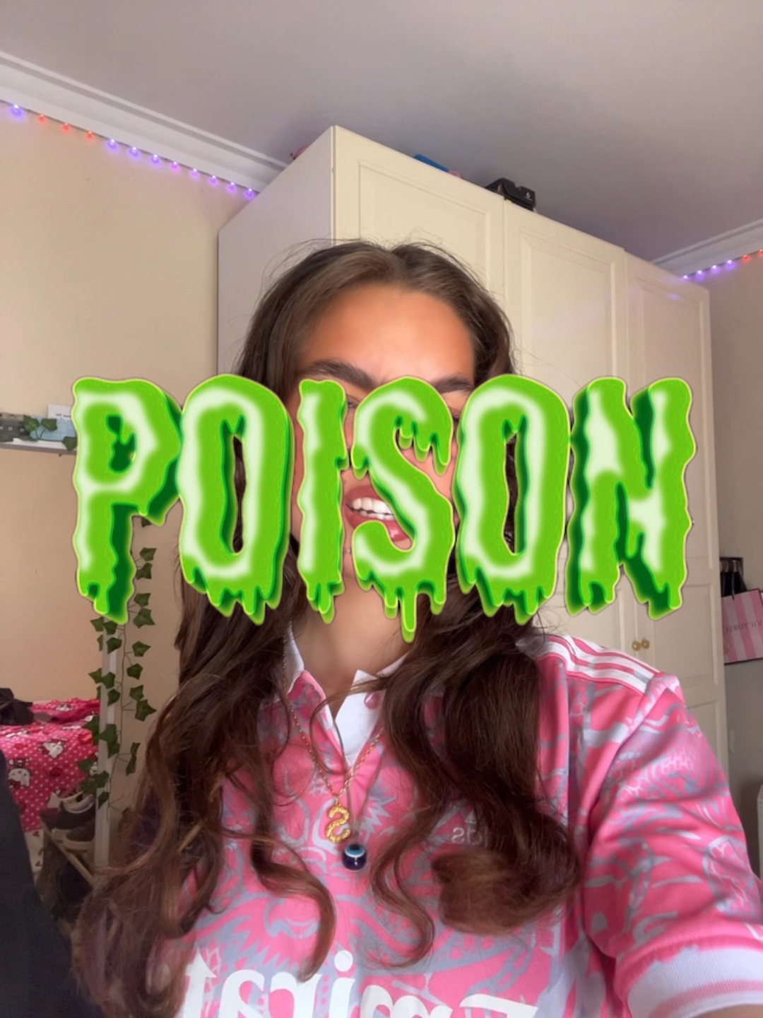 That Girl Is Poison 