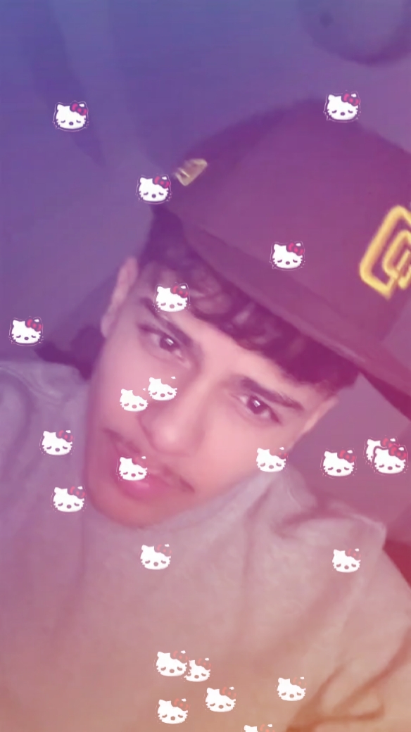 HELLO KITY LIVE