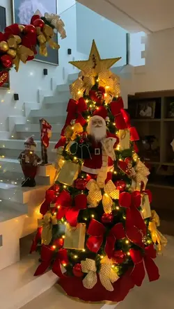 ÁRVORE DE NATAL 