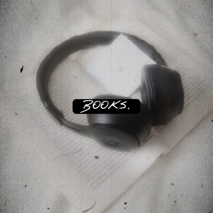 BUKU.