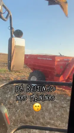 beijinho nas meninas