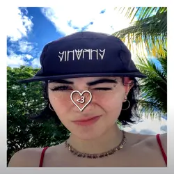 <3