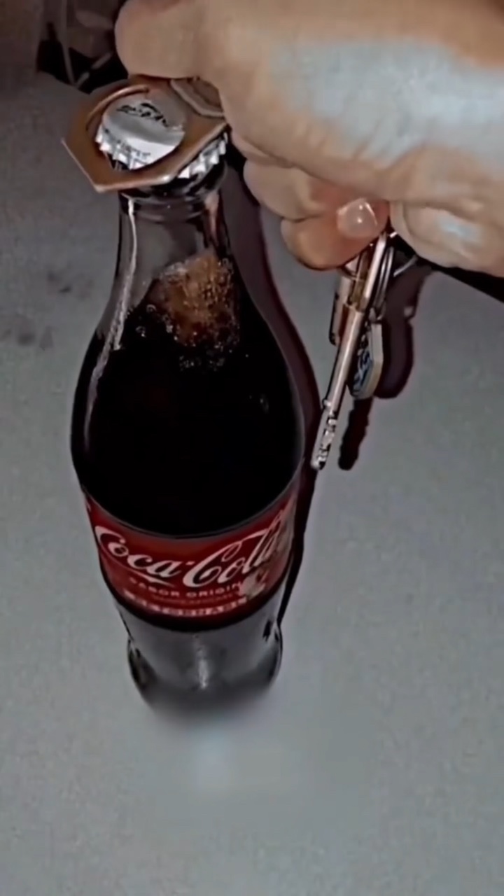 Cola Meme 🥤