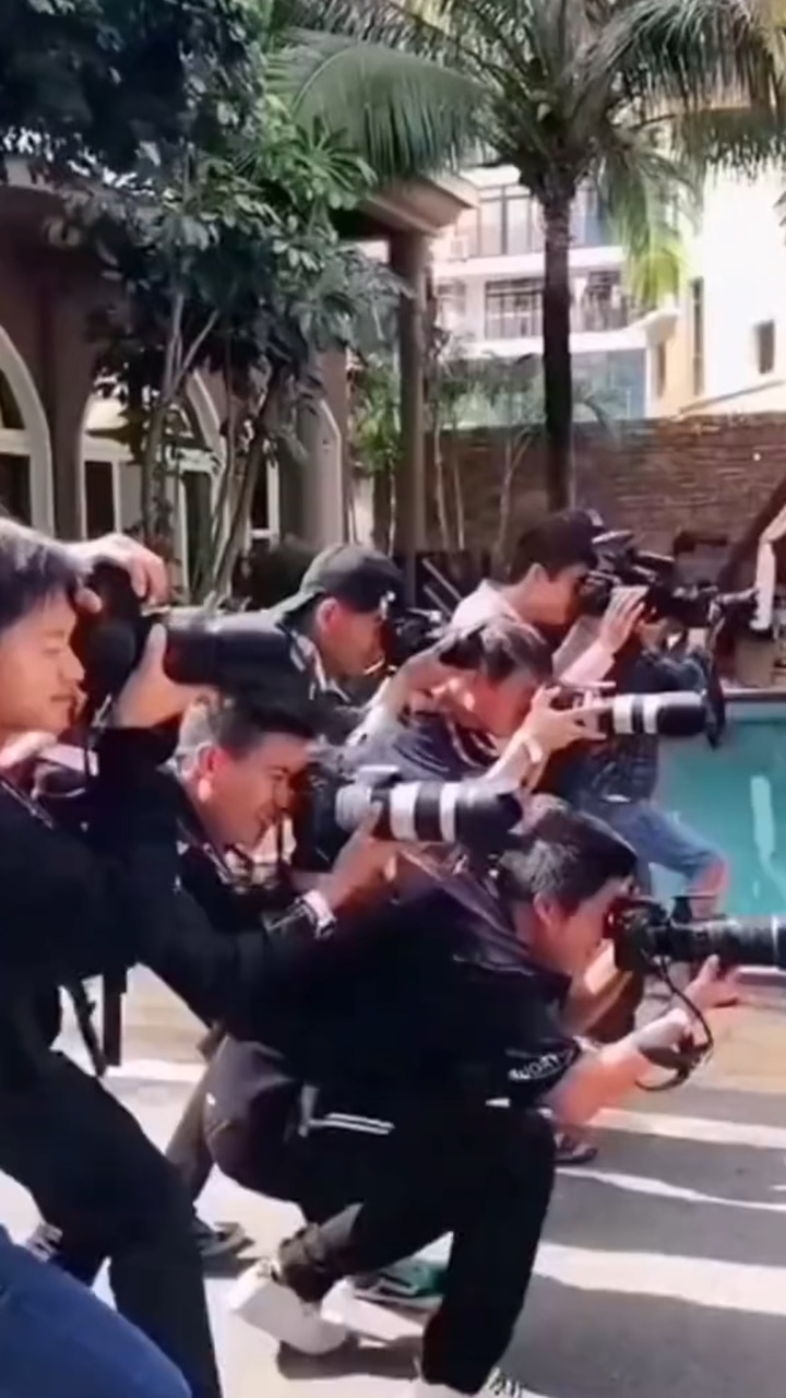Paparazzi & walk 