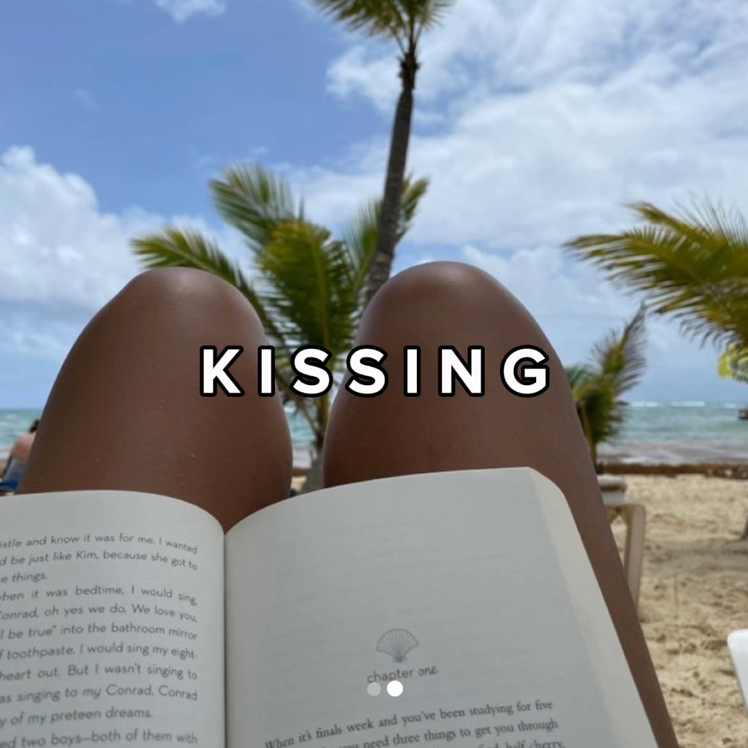K I S S I N G