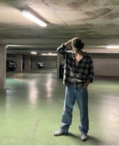 EXPAND ANY PHOTO