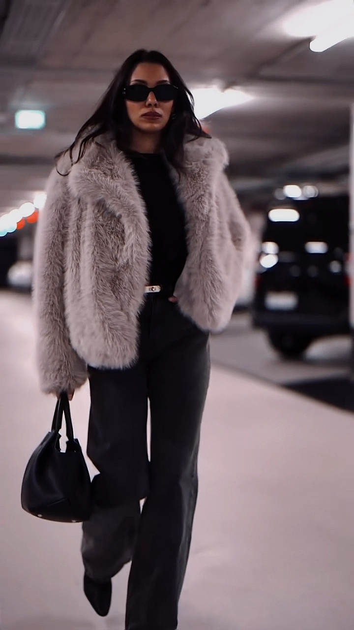MODELO 1 CLIPE👜