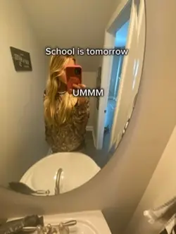 School😭