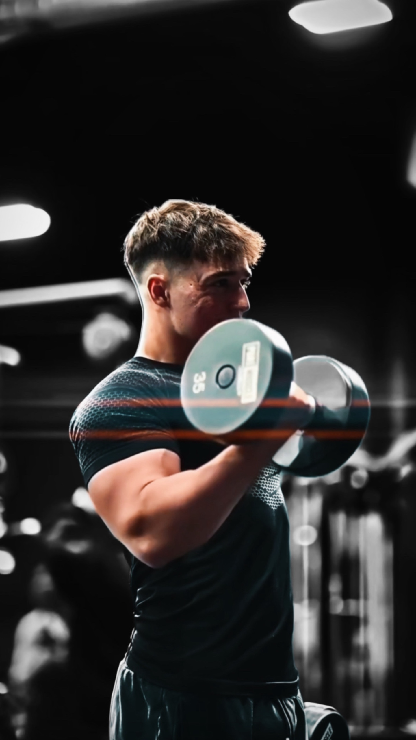 GYM & FIT ] TREND ]