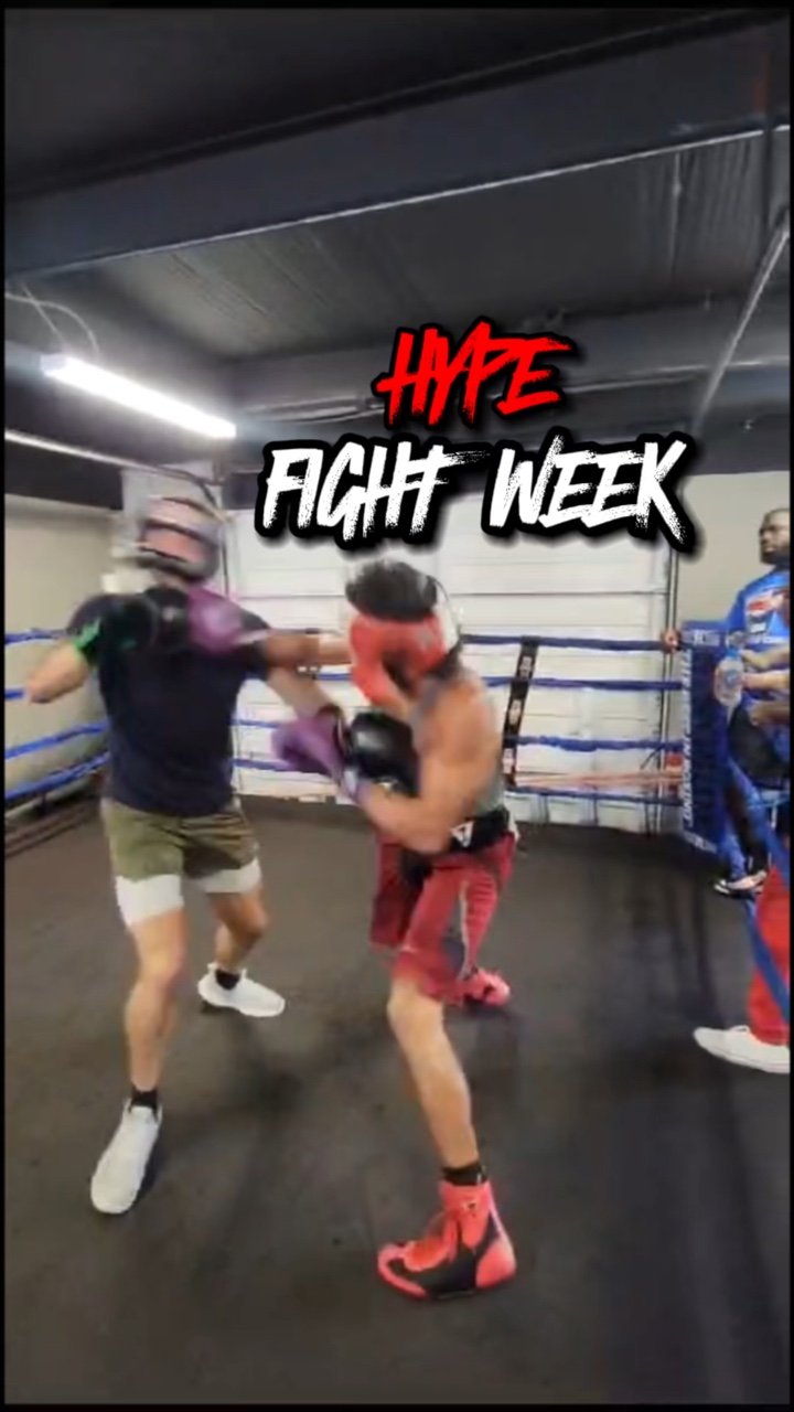 MODÈLE DE COMBATTRE HYPE