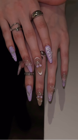 NAILS 