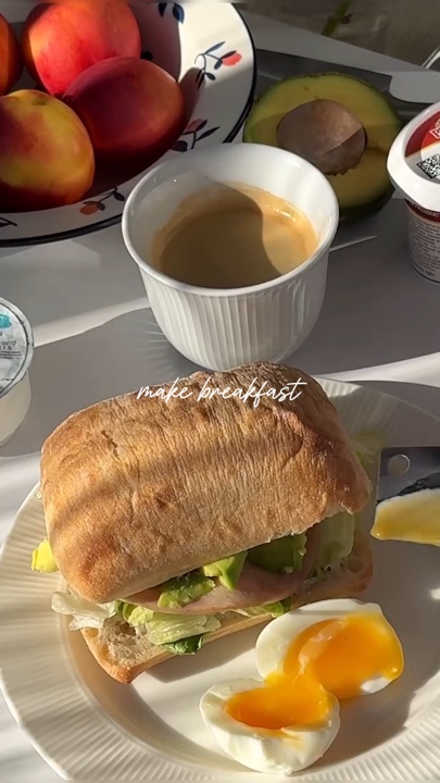 Make breakfast 