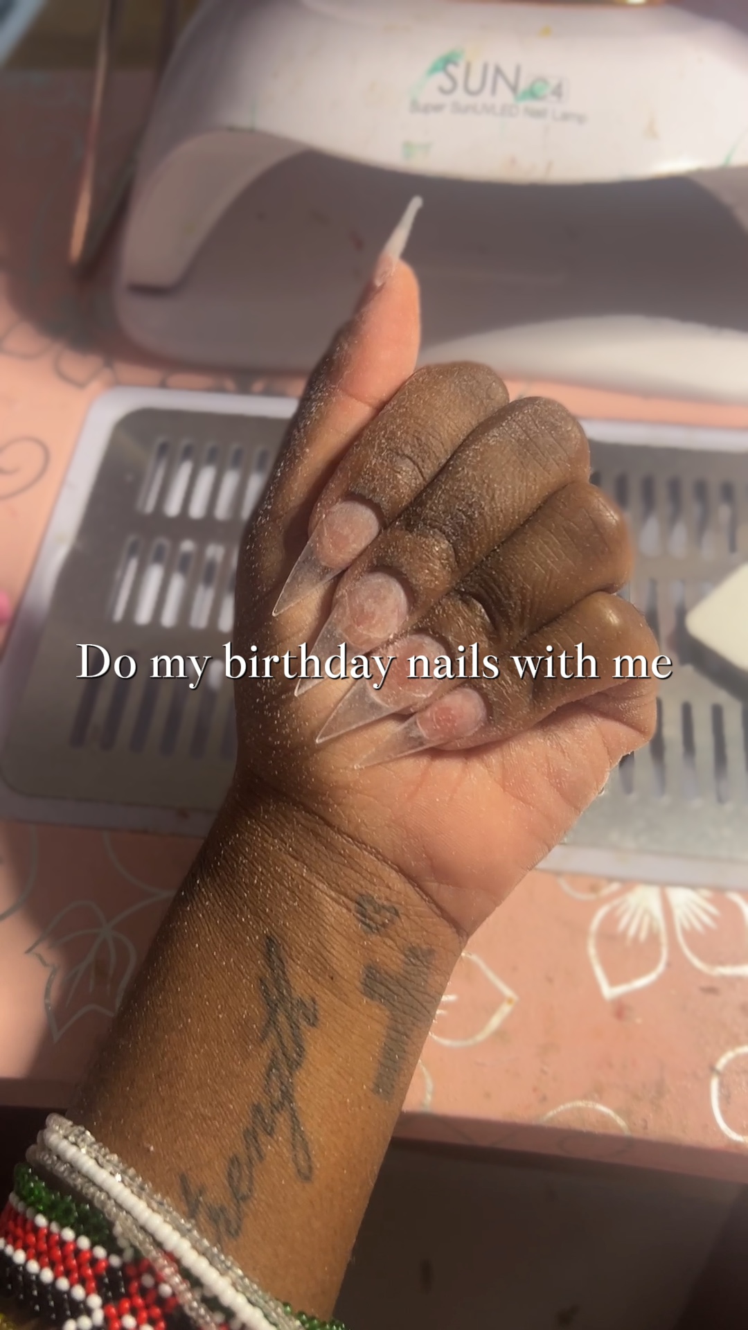 Fais des ongles avec moi 