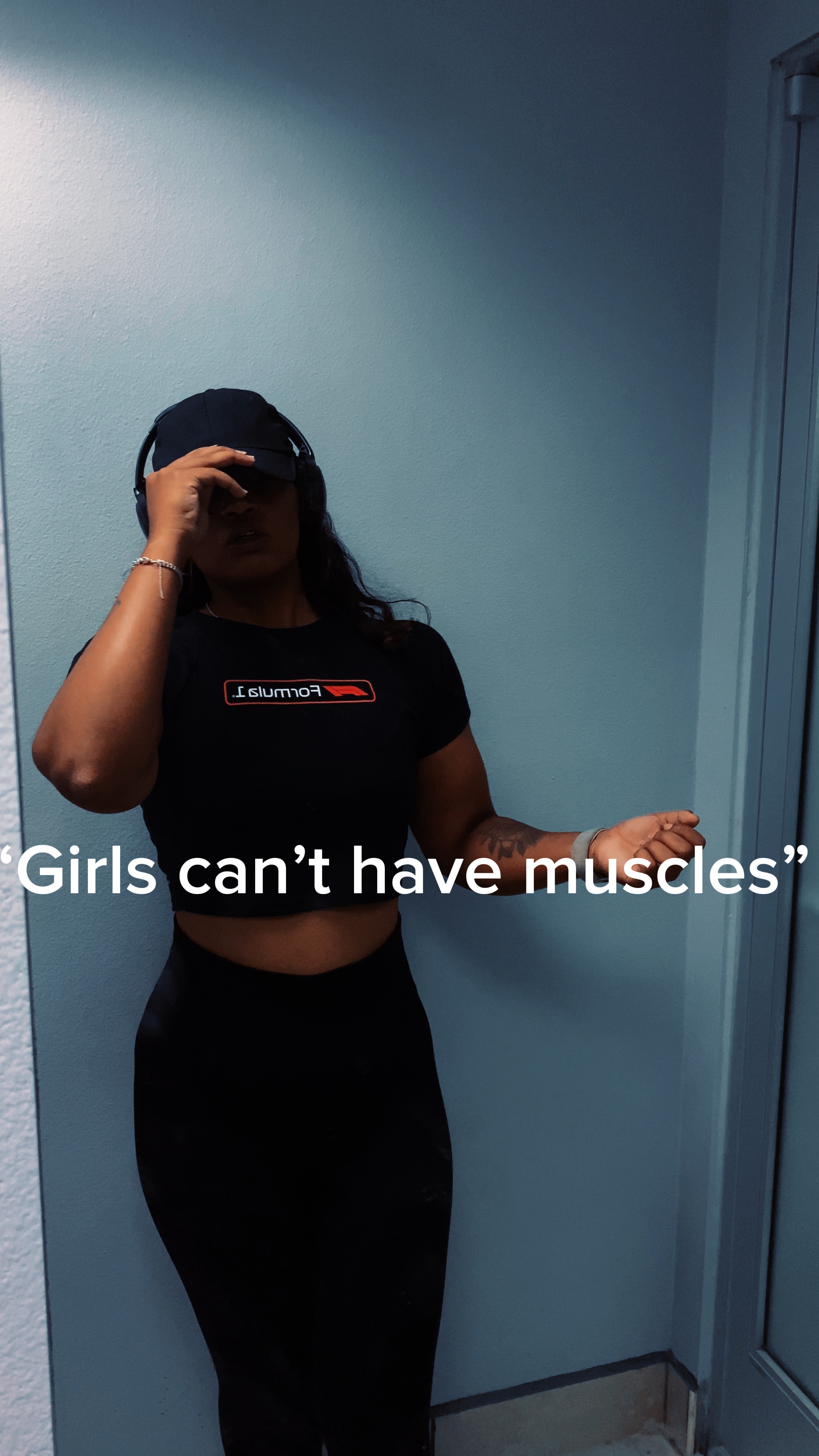 Girls with muscles 