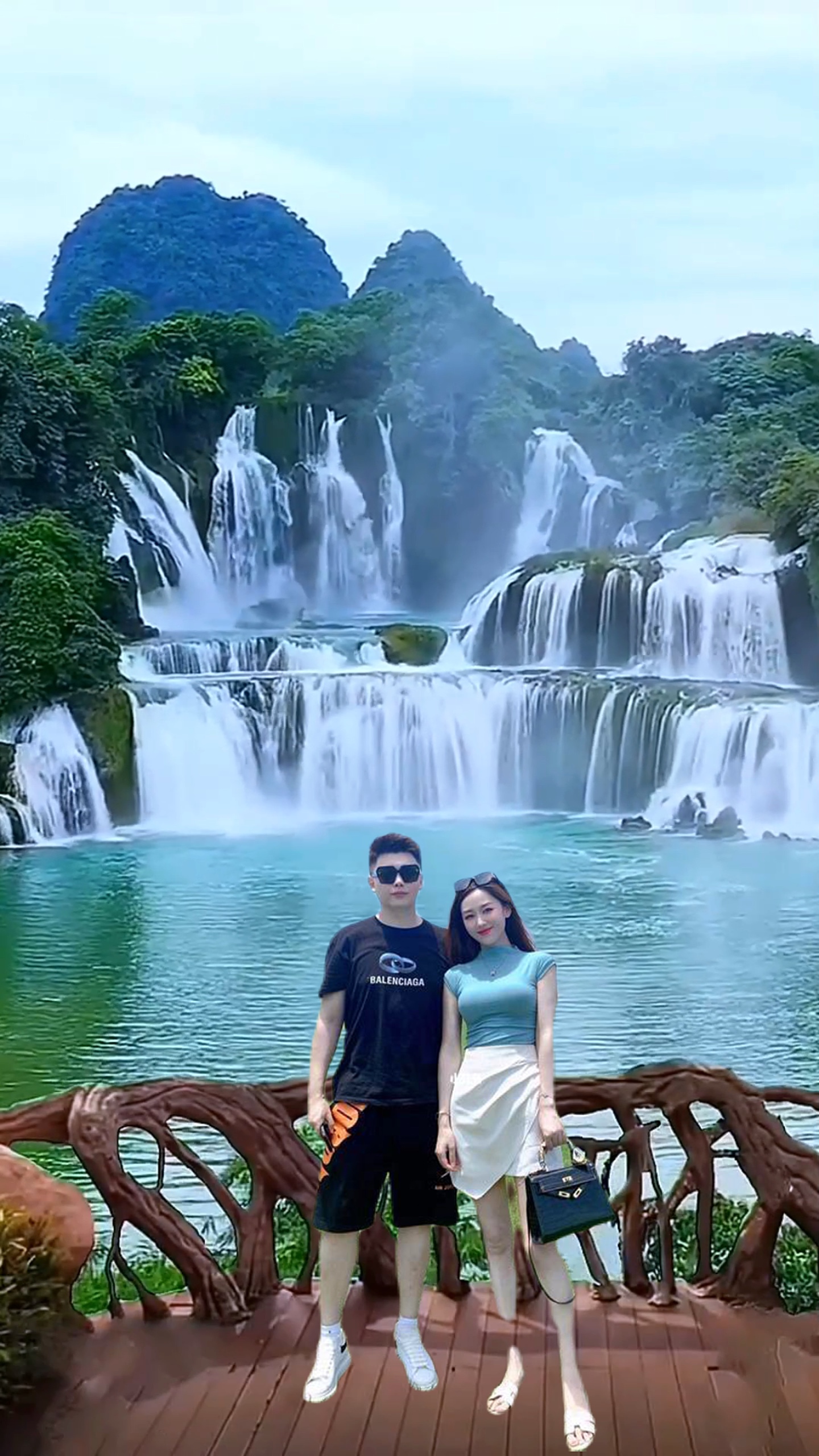 Pemandangan air terjun