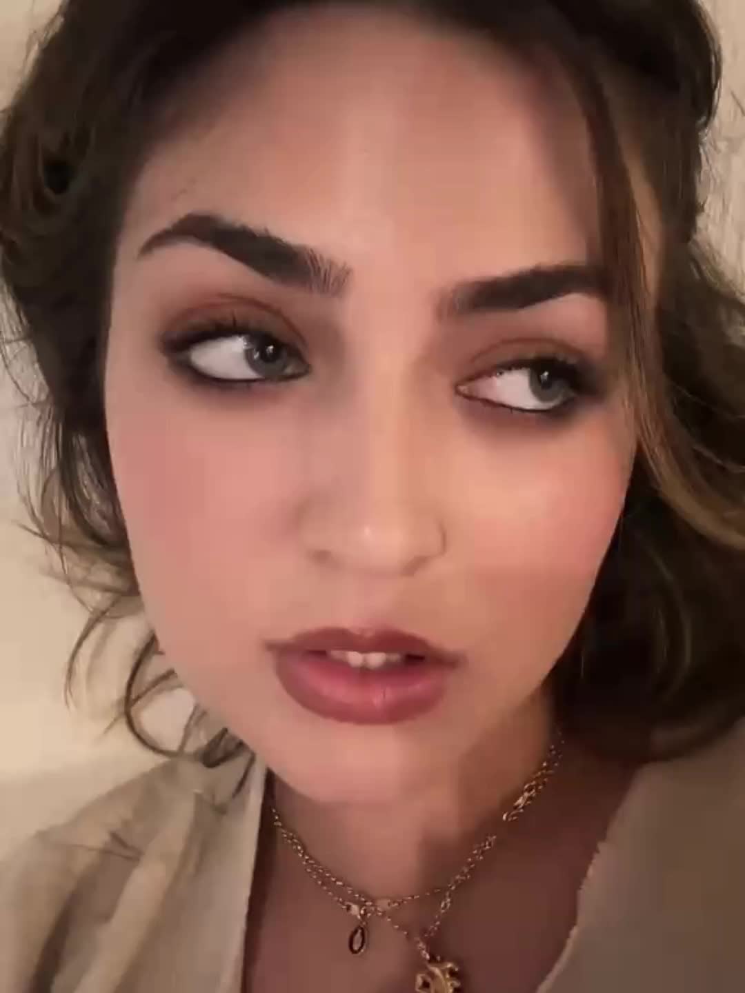 LA SIGO ENAMORANDO