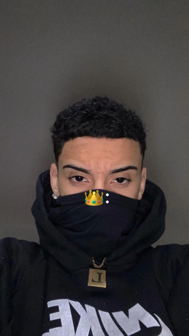 👑:
