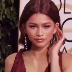 ZENDAYA ATEEEEEEEEEE