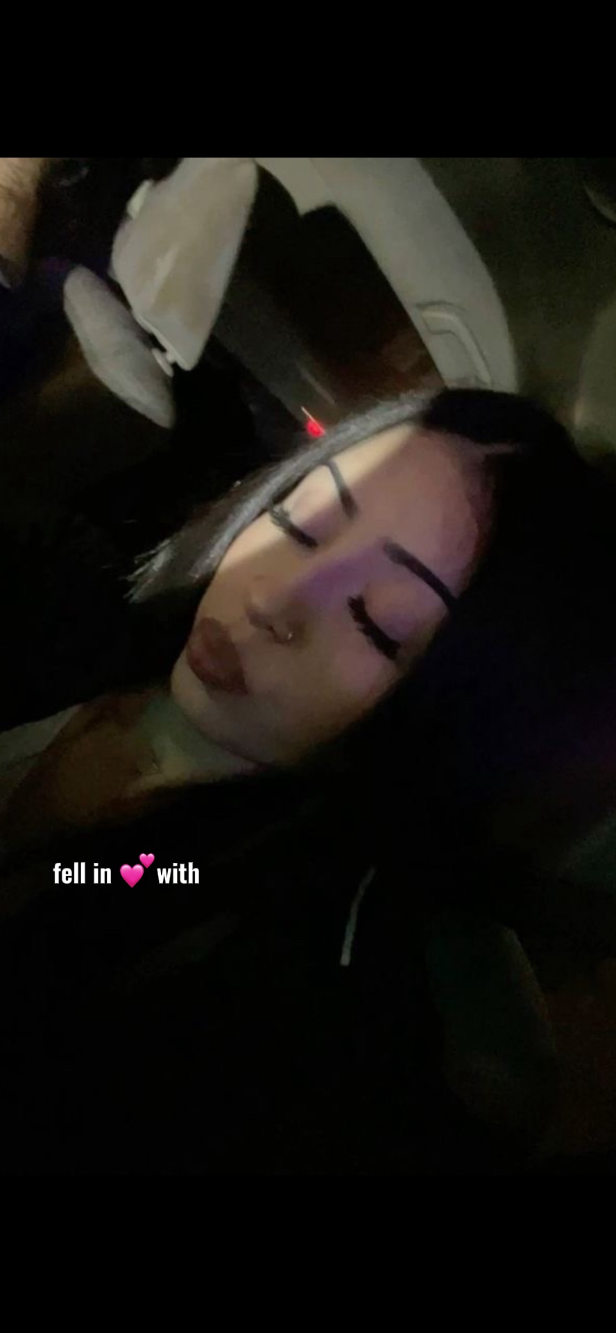 Jatuh cinta dengan...