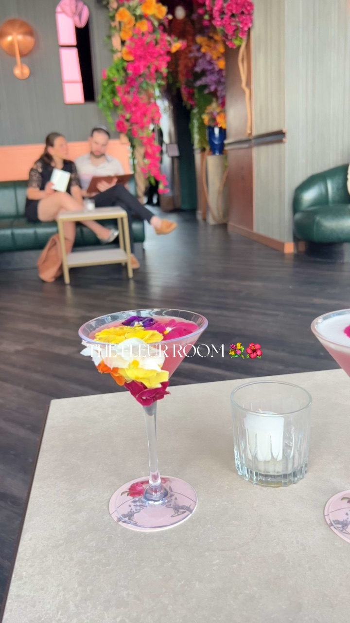 The Fleur Room🌺