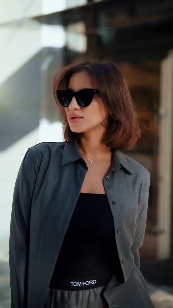 MODE - MODÈLE ⚡