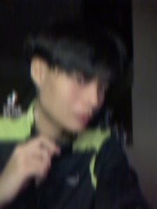 anak laki-laki Asia 