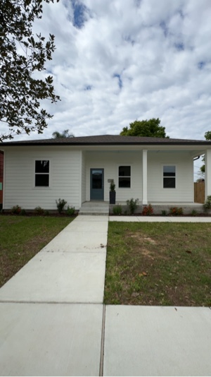 Medium Home Tour