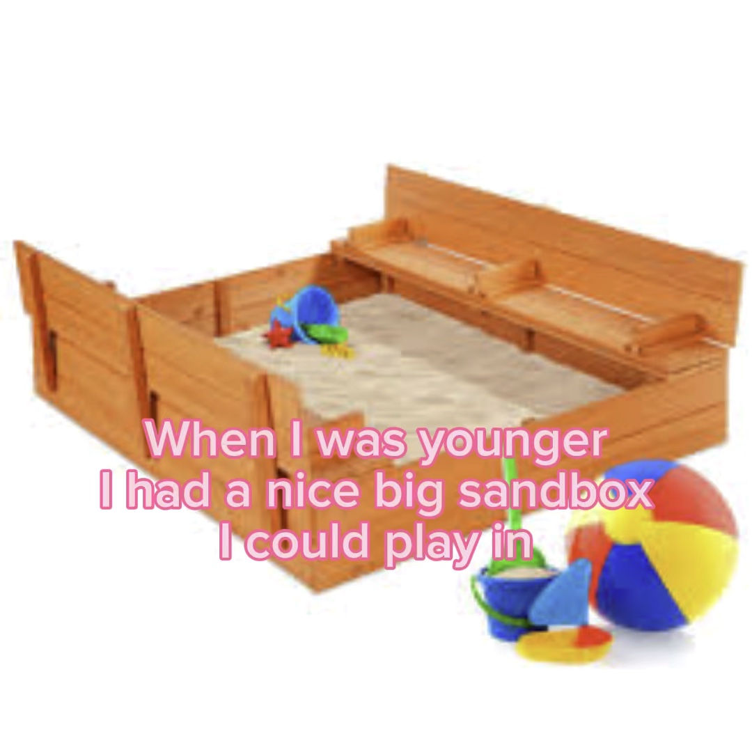Aku masih bermain-