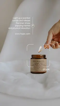 CC0 Household aromatherapy candles Product display
