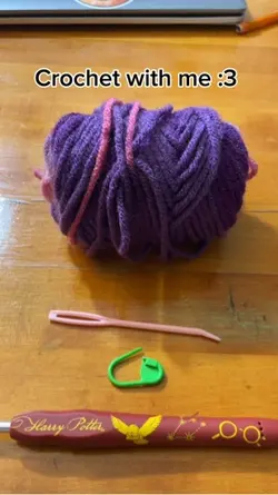 Crochet with me :3 