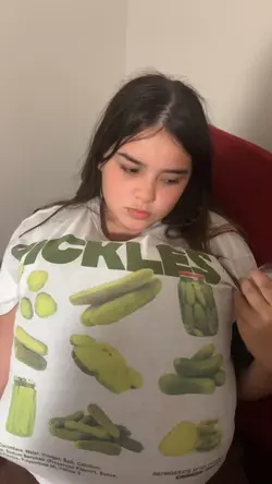 Amy vs pickle girl 